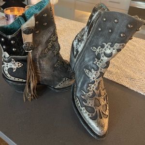 Women’s corral boots